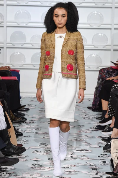 Look 9